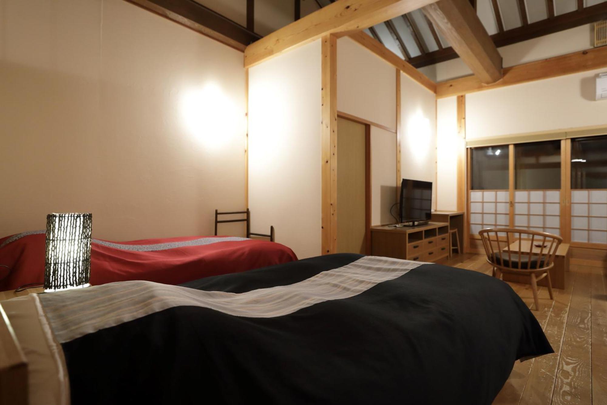 Miyama Ouan Kyoritsu Resort Takayama (Gifu) Exterior foto A room at a ryokan