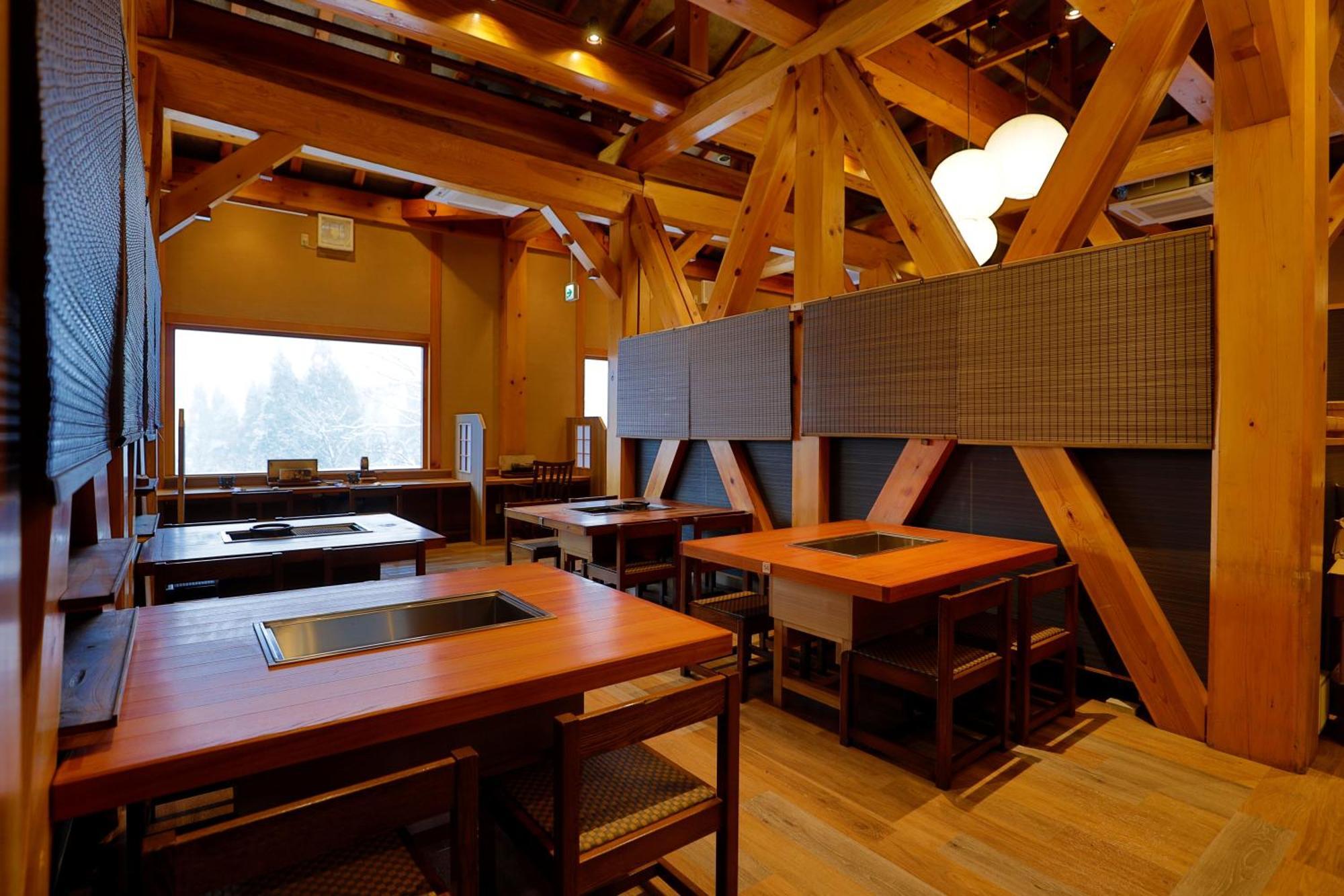 Miyama Ouan Kyoritsu Resort Takayama (Gifu) Exterior foto Interior of a restaurant in Japan