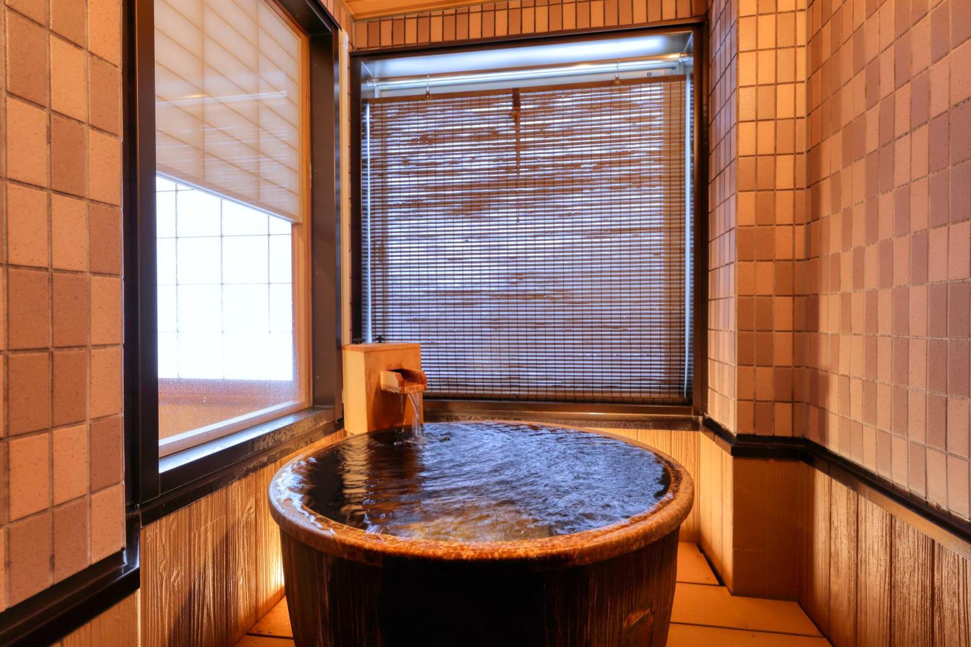 Miyama Ouan Kyoritsu Resort Takayama (Gifu) Exterior foto A private onsen